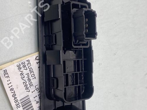 Right front window switch PEUGEOT 207 (WA_, WC_) 1.4 HDi | BP28282589I26 