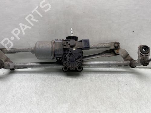 Used Front wiper motor VW POLO V (6R1, 6C1) 1.2 (60 hp) 22240371