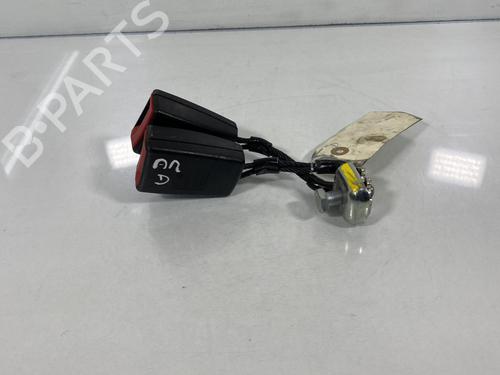 Used Seat buckle VW POLO (9N_, 9A_) 1.4 TDI (70 hp) 21957255