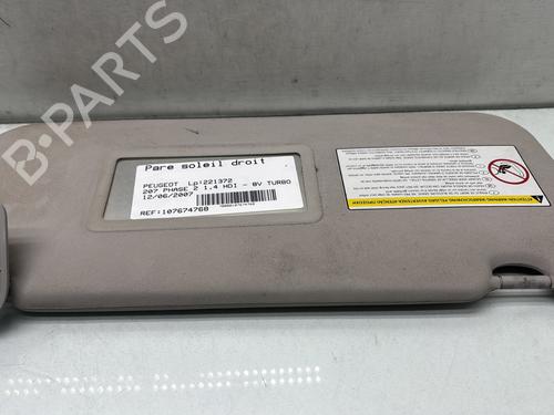 Used Right sun visor Right sun visor 28280733 28280733