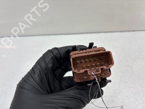 Used Left front window switch Left front window switch 36008330 36008330