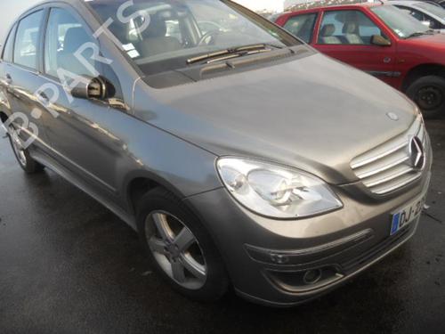 Radio MERCEDES-BENZ B-CLASS Sports Tourer (W245) B 200 CDI (245.208) | BP19980012E6 