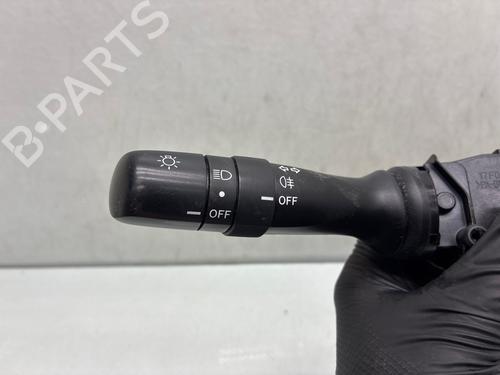 switch-toyota-yaris-_p9_-2005-2006-2007-2008-2009-2010-2011-2012-2013-2014-37029086 main image