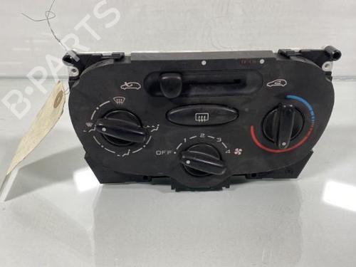 Used Climate control PEUGEOT 206 Hatchback (2A/C) 1.9 D (69 hp) 20019872