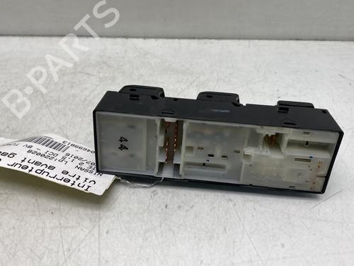 Left front window switch NISSAN NOTE (E12) 1.5 dCi | BP29841386I27