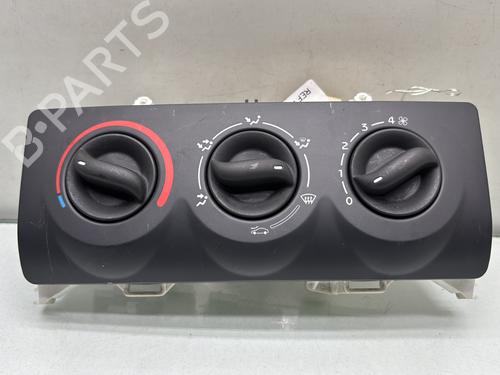 Used Climate control RENAULT CLIO II (BB_, CB_) 1.2 16V (BB05, BB0W, BB11, BB27, BB2T, BB2U, BB2V, CB05,... (75 hp) 27355537