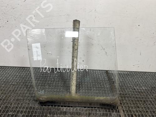 Luna trasera derecha RENAULT SUPER 5 (B/C40_) 1.2 (B/C40F) (55 hp) 30910439