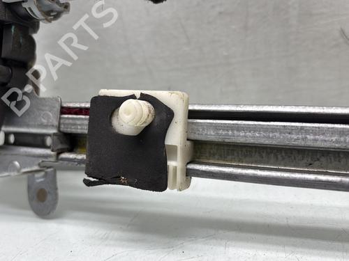 Used Rear left window mechanism Rear left window mechanism RENAULT LAGUNA II (BG0/1_) [2001-2007] 28519642 28519642