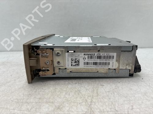 radio-renault-clio-iii-br01-cr01-2005-2006-2007-2008-2009-2010-2011-2012-2013-2014-34358267 main image