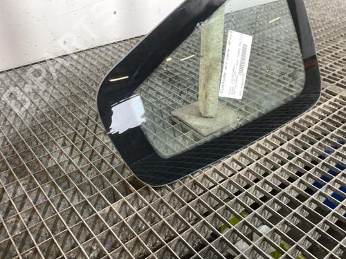 rear-right-quarter-glass-fiat-qubo-225_-2008-23946123 main image