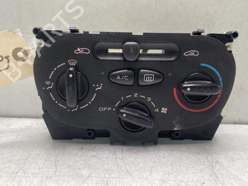 Used Climate control PEUGEOT 206 CC (2D) 1.6 16V (2DNFUF, 2DNFUR) (109 hp) 31205494