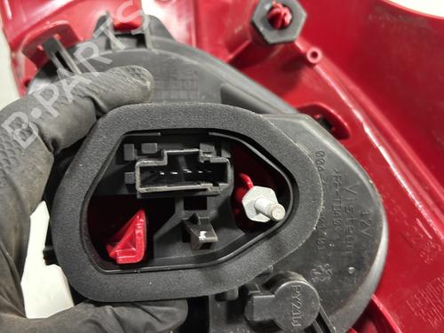 Left taillight PEUGEOT 208 I (CA_, CC_) 1.2 VTI 82 | BP32389362C34