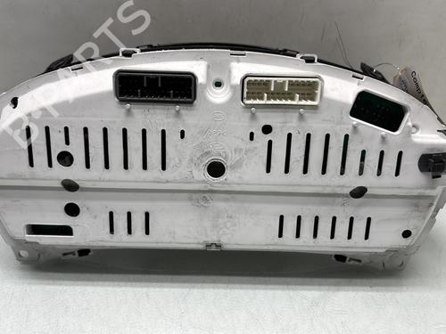 Used Instrument cluster Instrument cluster HYUNDAI TUCSON (JM) 2.0 CRDi (140 hp) 31831475 31831475
