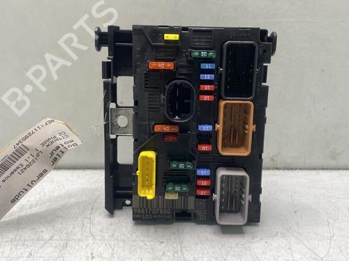 Used Fuse box CITROËN C2 (JM_) 1.1 (60 hp) 31646837