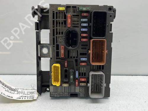 Used Fuse box PEUGEOT 308 I (4A_, 4C_) 1.6 HDi (90 hp) 26318659