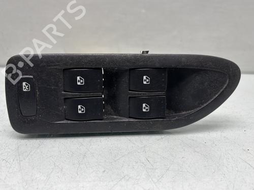 Venstre fortil elrude kontakt RENAULT LAGUNA II Grandtour (KG0/1_) 1.9 dCi (125 hp) 32125866