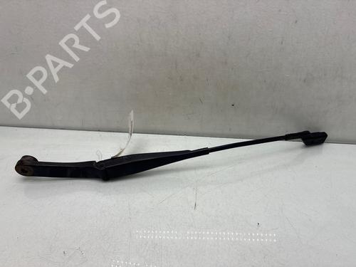 front-windshield-wiper-arm-jeep-renegade-suv-bu-b1-bv-2014-38448272 main image