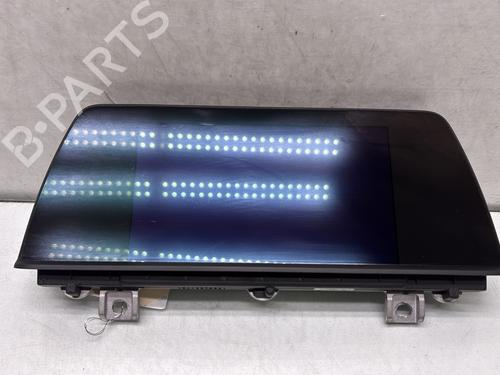 Used Display monitor BMW 1 (F20) 116 d (116 hp) 28540156