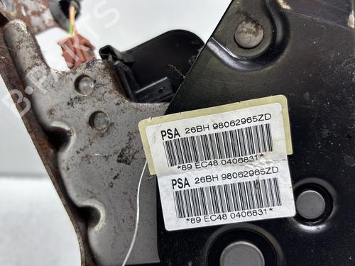 Hand brake PEUGEOT 208 I (CA_, CC_) 1.2 VTI 82 | BP28672703I18