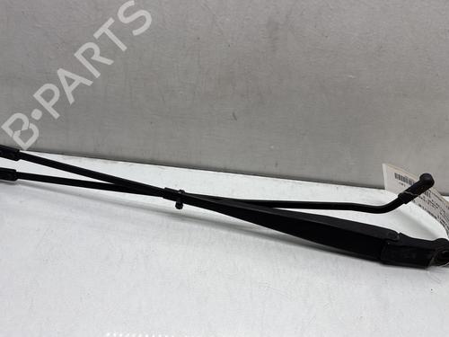 Used Front windshield wiper arm TOYOTA AYGO (_B1_) 1.0 (KGB10_, KGB10R) (68 hp) 28475678