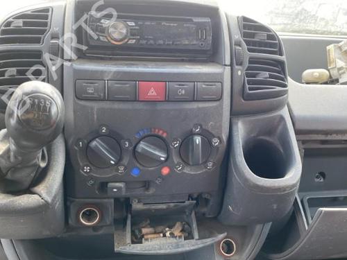 Right front indicator PEUGEOT BOXER Van (244) 2.2 HDi | BP27355755C33  - Image 16