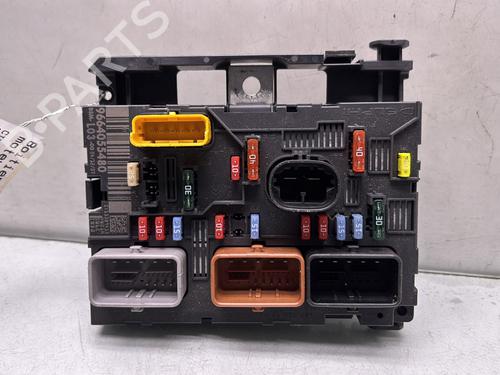 Used Fuse box CITROËN C3 I (FC_, FN_) 1.4 i (73 hp) 32081571