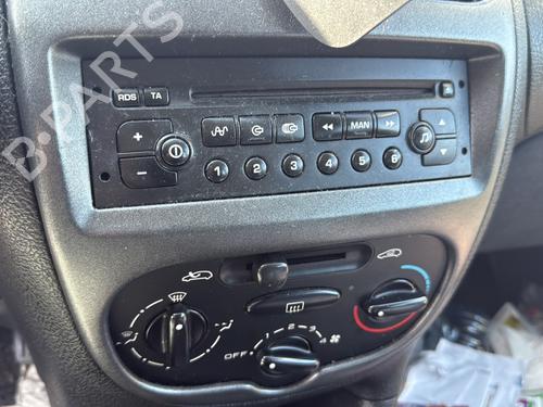 Poignée intérieure avant gauche PEUGEOT 206 Hatchback (2A/C) 1.4 i | BP27722547I13 