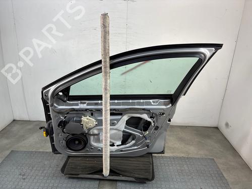 Used Right front door Right front door 37068025 37068025