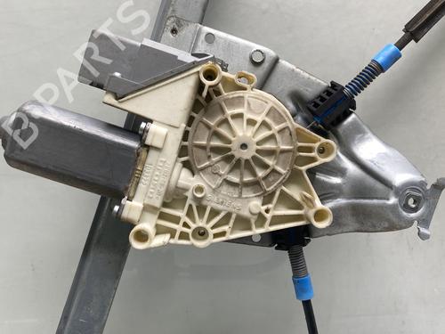 Front right window mechanism PEUGEOT 607 (9D, 9U) 3.0 V6 24V | BP31211864C23