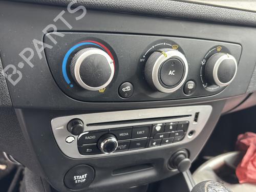 Fuse box RENAULT MEGANE III Hatchback (BZ0/1_, B3_) 1.5 dCi (BZ0C) | BP26715252E1  - Image 16