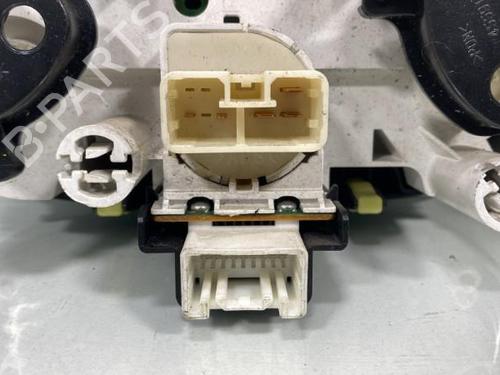 Used Climate control Climate control TOYOTA RAV 4 II (_A2_) 2.0 D 4WD (CLA20_, CLA21_, CLA20R, CLA21R) (116 hp) 20015196 20015196