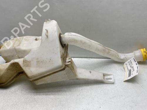 Used Windscreen washer tank RENAULT CLIO IV (BH_) 1.2 16V (73 hp) 25592364
