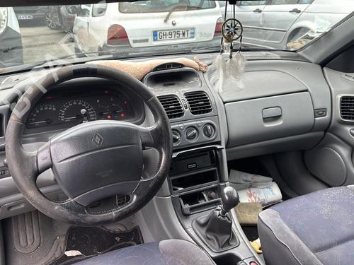 Left front fenders RENAULT LAGUNA I Grandtour (K56_) 1.6 16V (K568) | BP30389293C41