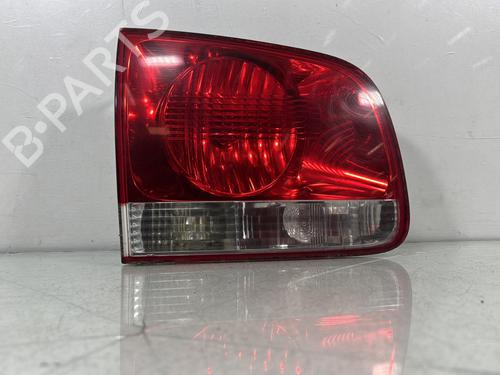 Feu de coffre gauche VW TOUAREG (7LA, 7L6, 7L7) 2.5 R5 TDI (174 hp) 32367963