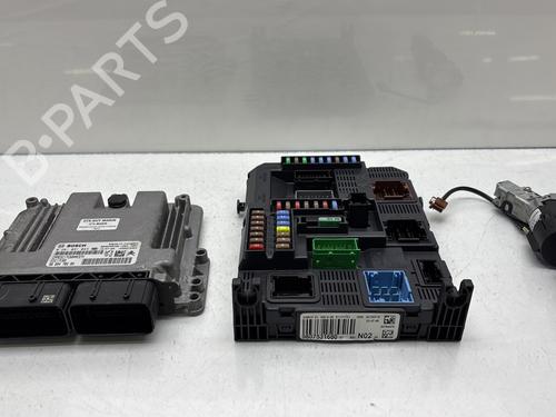 Used Electronic module PEUGEOT 208 I (CA_, CC_) 1.6 HDi / BlueHDi 75 (75 hp) 31612974