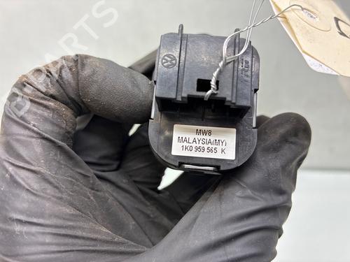 Mirror switch VW GOLF VI (5K1) 1.6 TDI | BP38448419I25 - Image 2