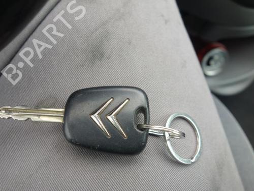 Front right lock CITROËN XSARA PICASSO (N68) 1.6 HDi | BP19980104C97 