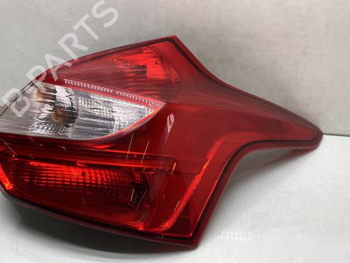 Used Right taillight FORD FOCUS III 1.6 TDCi (115 hp) 30328208