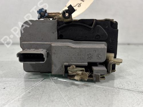 Used Front left lock PEUGEOT PARTNER MPV (5_, G_) 2.0 HDI (90 hp) 29897440