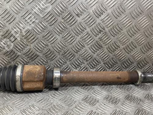 right-front-driveshaft-renault-clio-iv-bh_-2012-2013-2014-2015-2016-2017-2018-2019-2020-2021-33041184 main image