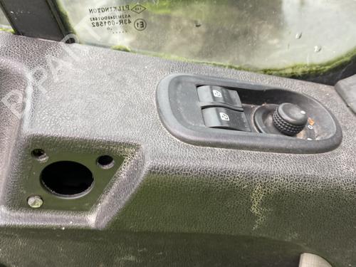 Right front window switch RENAULT MASTER III Van (FV) 2.3 dCi 100 FWD (FV0A, FV0B, FV0G, FV0K, FV0H) | BP23765359I26  - Image 7