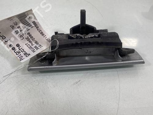 Used Rear left exterior door handle PEUGEOT 306 Hatchback (7A, 7C, N3, N5) 2.0 HDI 90 (90 hp) 28281134