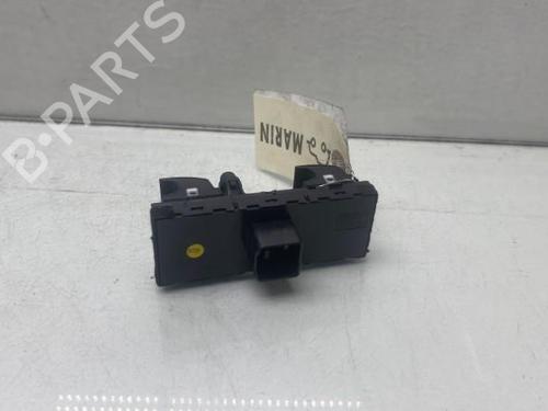 Used Left front window switch VW TOUAREG (7LA, 7L6, 7L7) 2.5 R5 TDI (174 hp) 19968735