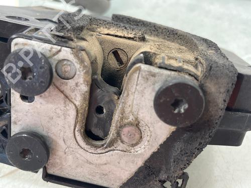 front-right-lock-renault-captur-i-j5_-h5_-2013-36248898 main image