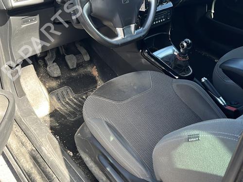 Left front door CITROËN DS3 (SA_) 1.6 HDi 90 | BP28292511C2 