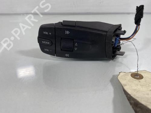Used Switch SEAT IBIZA IV (6J5, 6P1) 1.4 TDI (80 hp) 20033721