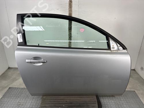 Dør høyre foran Dør høyre foran VOLVO C30 (533) D2 (115 hp) 39902214 39902214