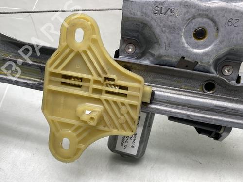 Used Front left window mechanism Front left window mechanism RENAULT ZOE (BFM_) ZOE (92 hp) 26318937 26318937