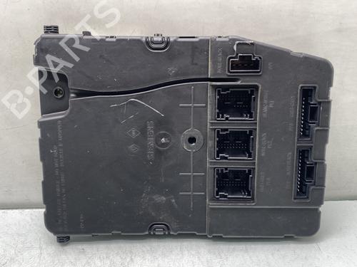 fuse-box-renault-scenic-ii-jm01_-2003-2004-2005-2006-2007-2008-2009-2010-31205471 main image