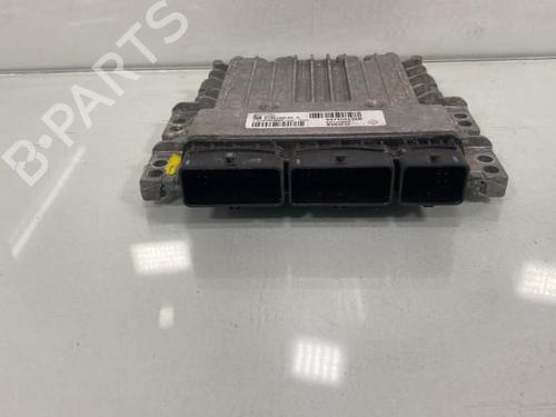Used Engine control unit (ECU) Engine control unit (ECU) RENAULT SCÉNIC III (JZ0/1_) 1.5 dCi (110 hp) 21196950 21196950